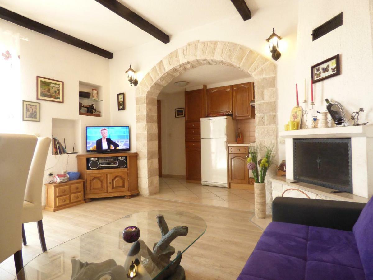 Apartments Rustica Makarska Dış mekan fotoğraf